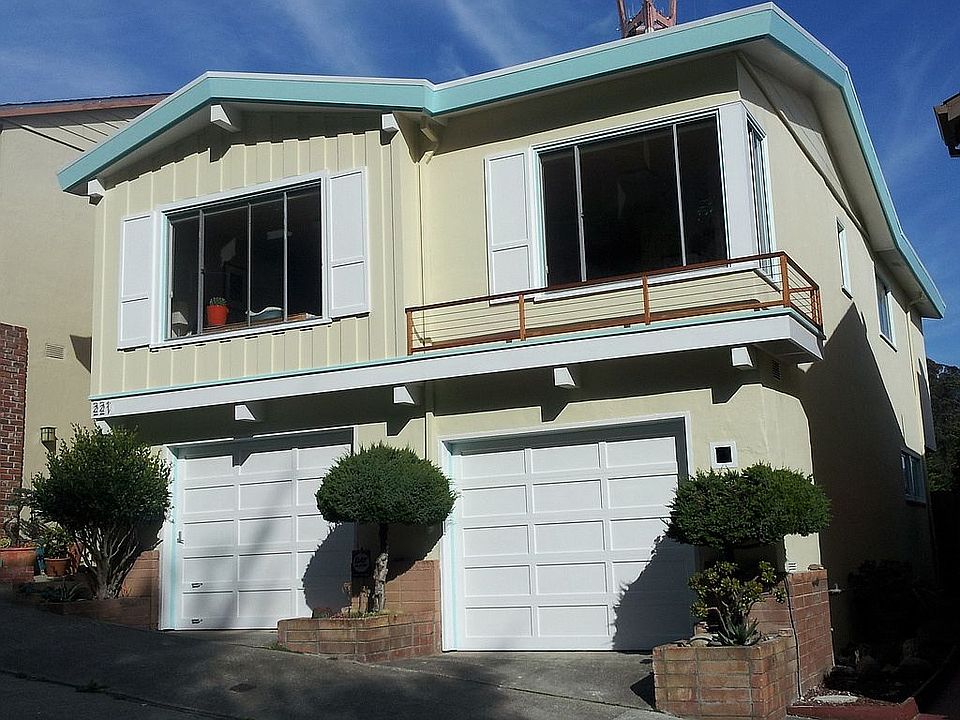 1st image of 221 Christopher Dr