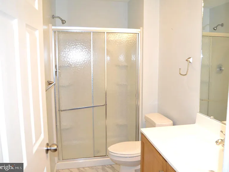 327 S Adams St — Photo 15