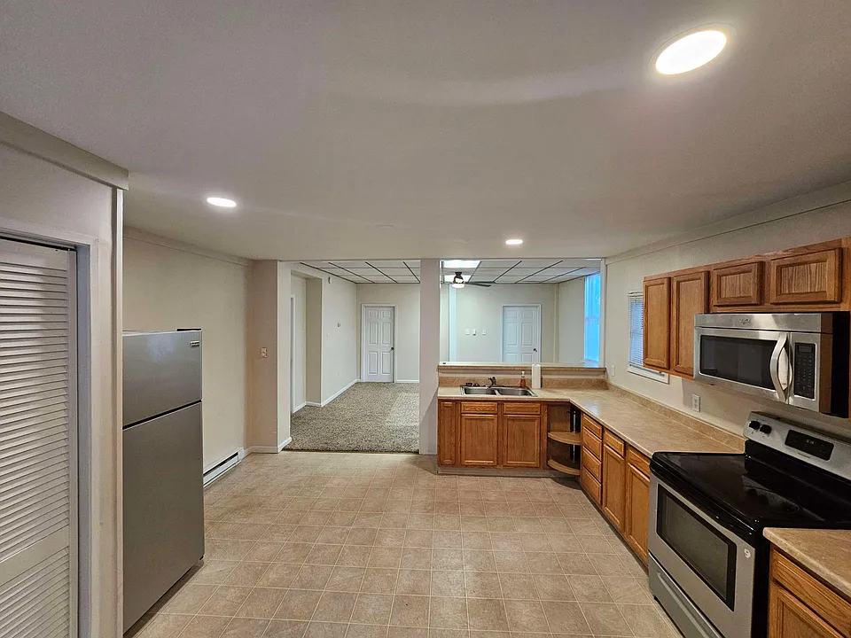 8 S York St #6