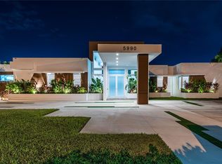 5990 SW 97th Ave, Miami, FL 33173