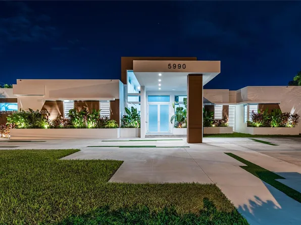 5990 SW 97th Ave, Miami, FL 33173