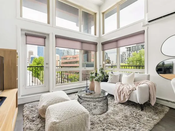 305 N 18th Ave SW #406, Calgary, AB T2S 3H1