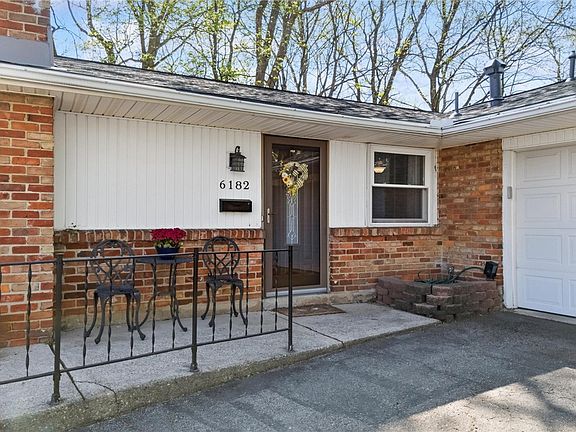 4th image of 6182 Teagarden Cir