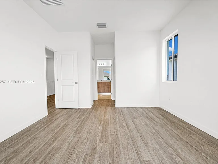 22432 SW 125th Ave — Photo 25