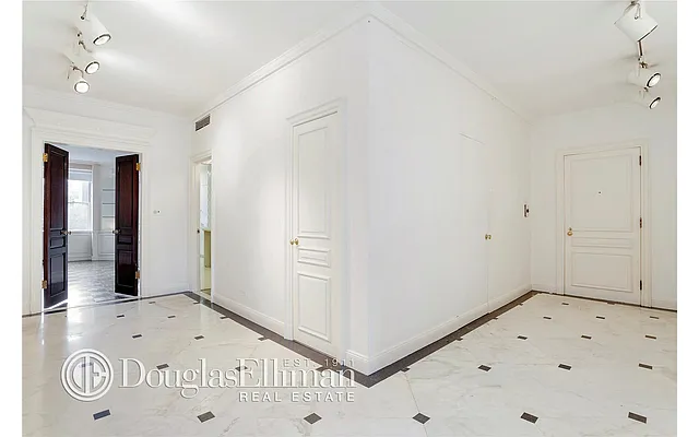 Sold by Douglas Elliman | media 40