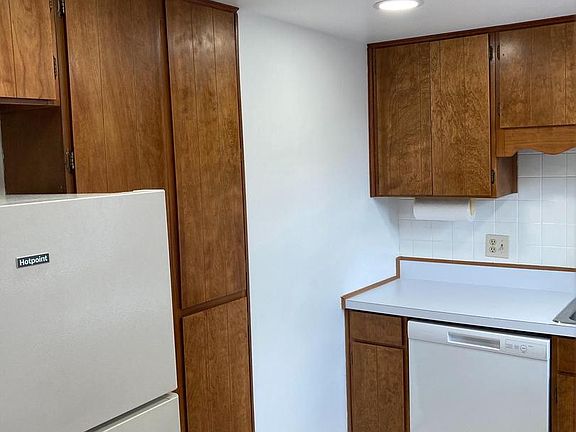 4th image of 2880 S Abingdon St APT C2
