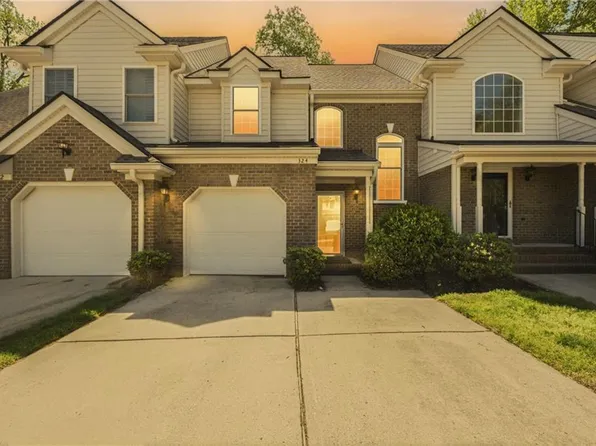 324 Hillside Ter, Newport News, VA 23602