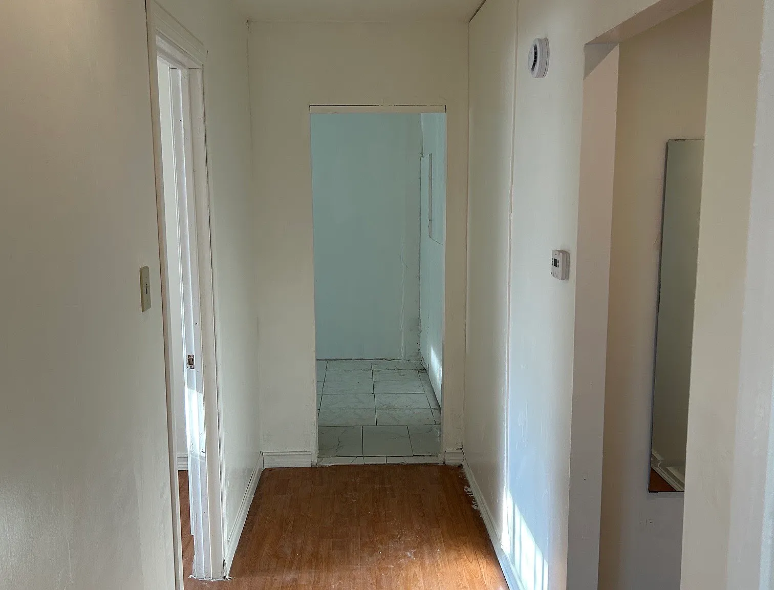 2 bed, 700 sqft, $2,000 — Photo 2