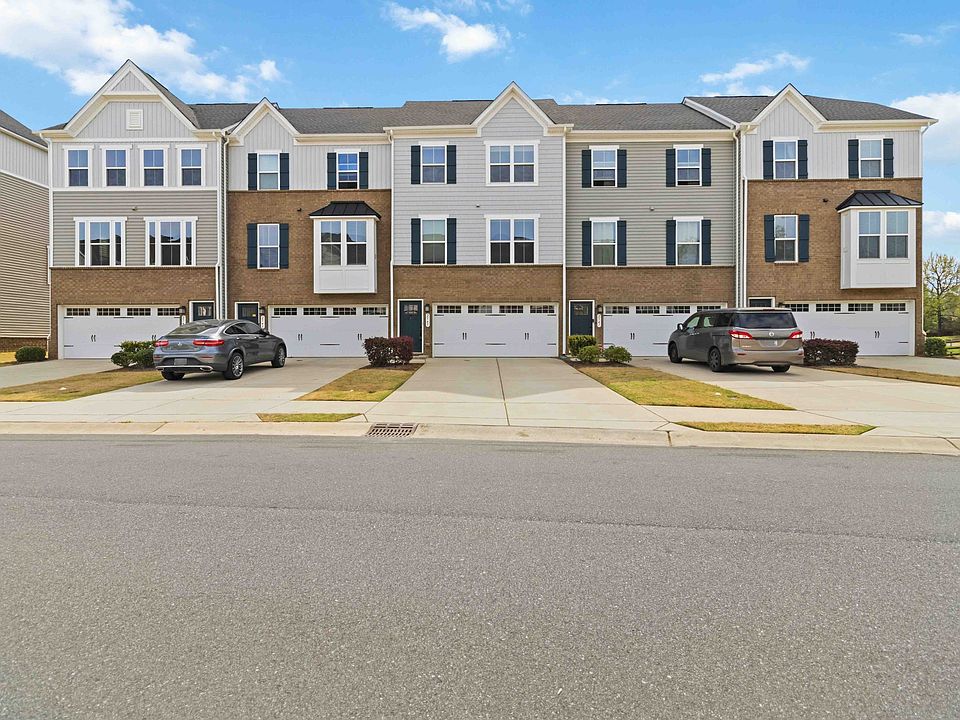 1st image of 2545 Grantham Place Dr