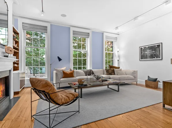 430 Hudson Street image 1 of 34