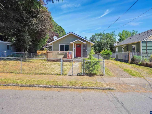 2455 Walker St NE, Salem, OR 97301