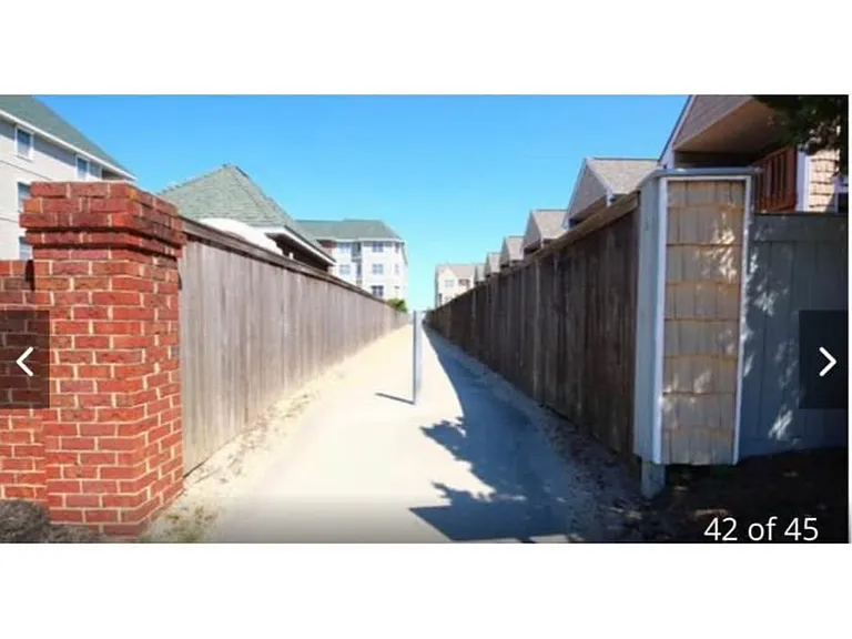 Sea Shell Rd — Photo 2