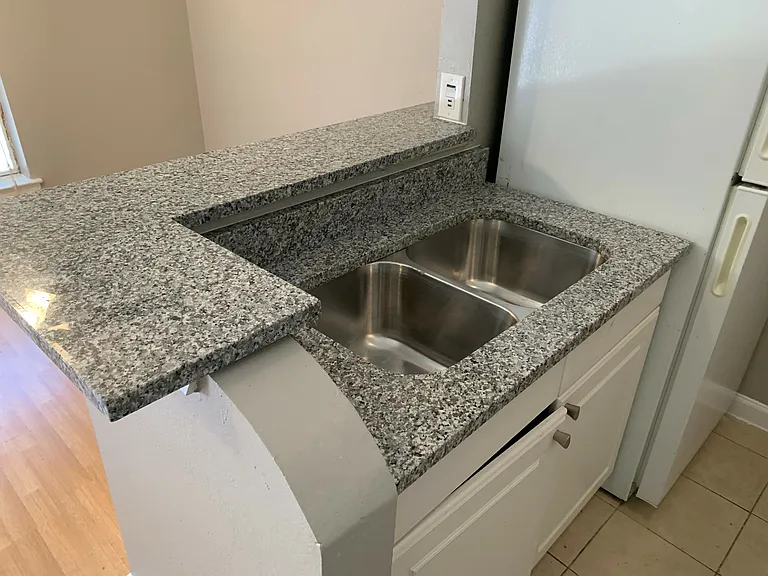 2707 Shelby Ave — Photo 6