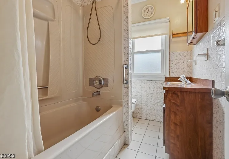 104 Thompson St — Photo 20
