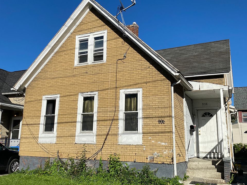 1st image of 998 North St