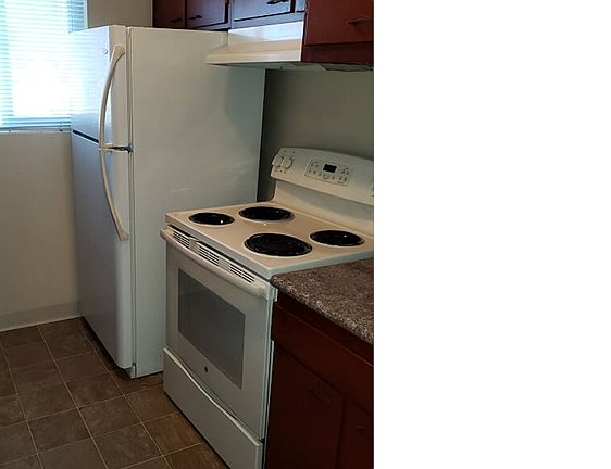 2nd image of 3024 Huff Ave #28