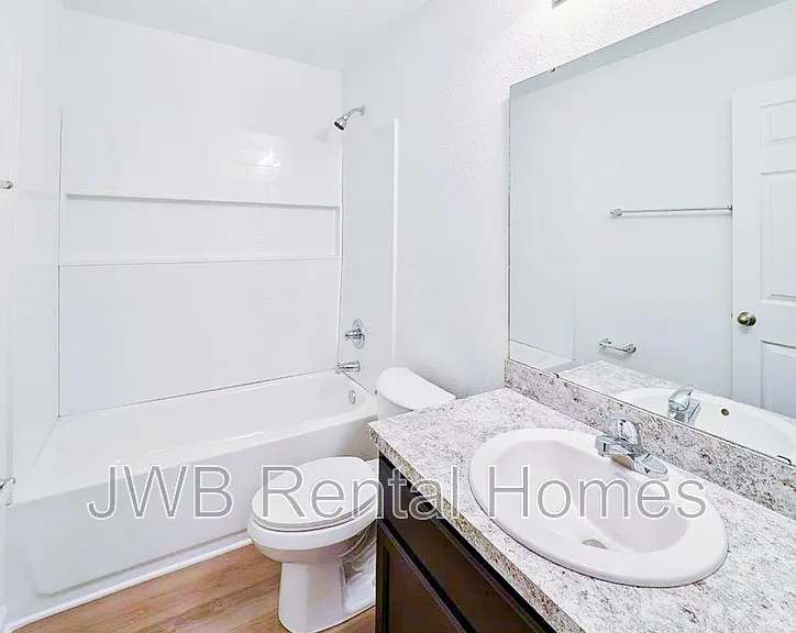 1478 Mason Ave — Photo 10
