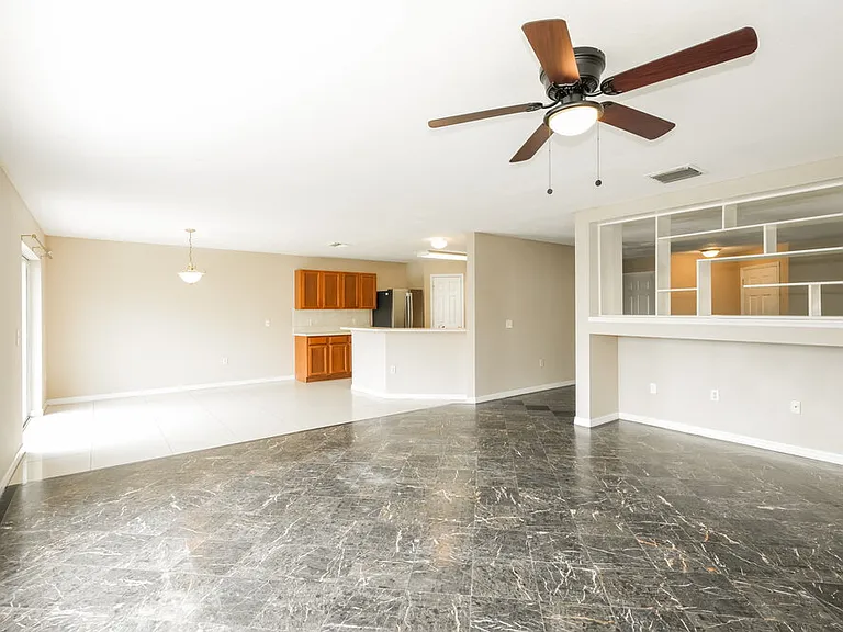 12116 Tree Haven Ave — Photo 6