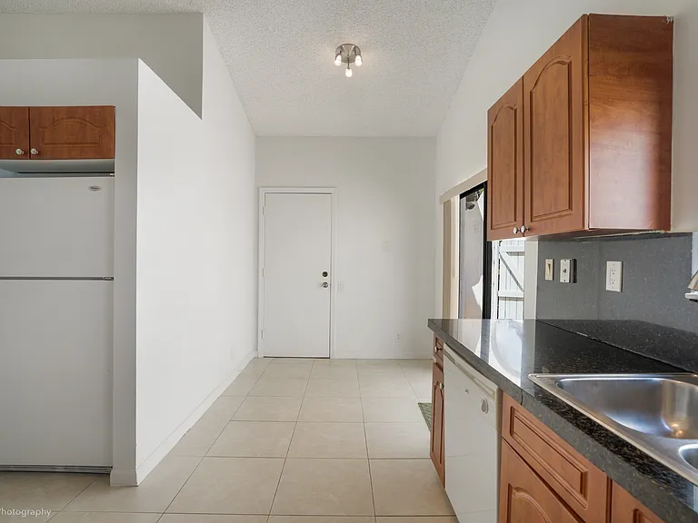 21712 Wapford Way — Photo 3