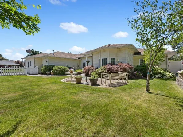 212 W Hancock St, Medical Lake, WA 99022
