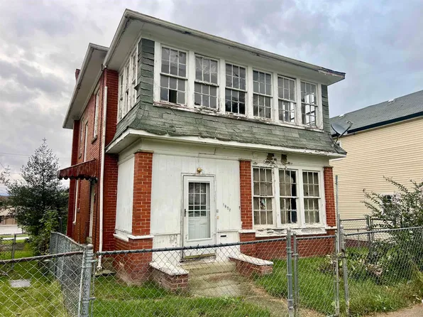 1928 12th Ave, Huntington, WV 25701