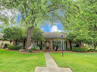 2002 Crystal Ct, Houston, TX 77008