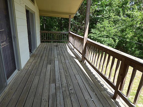 2nd image of 25 Aqua Cir