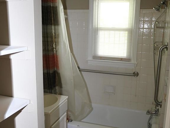 3rd image of 2411 Clifton St NW