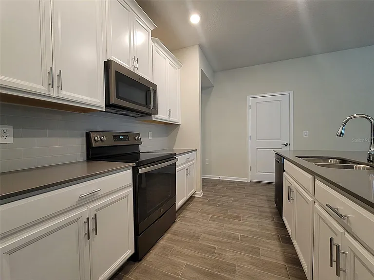 5579 Bakewell Pl — Photo 6