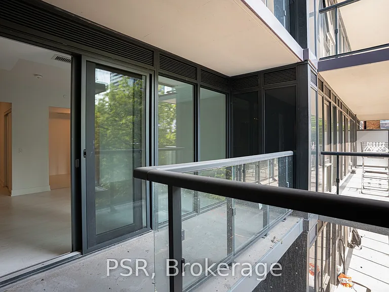 308 Jarvis St #422 — Photo 37