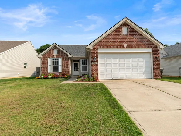 206 Meridian Gardens Ln, Indianapolis, IN 46217