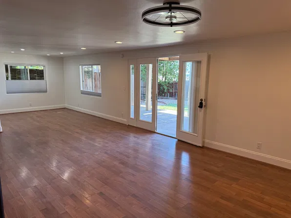 (undisclosed Address), Vista, CA 92081