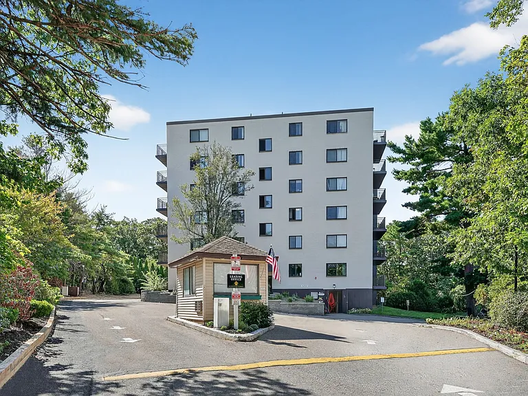Eagle Rock Apartments at MetroWest — Photo 20