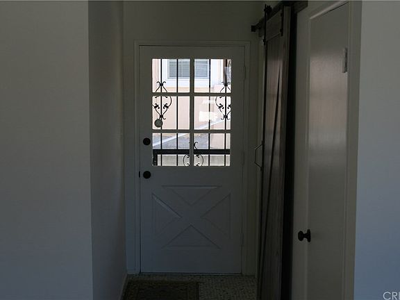 5th image of 21575 Mulholland Dr