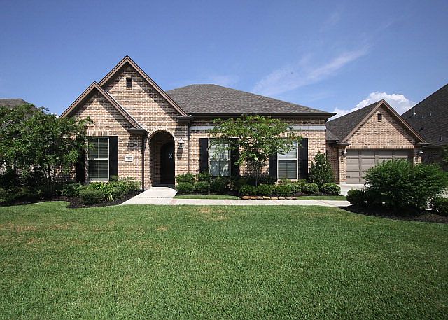 1st image of 3560 Caffin Dr