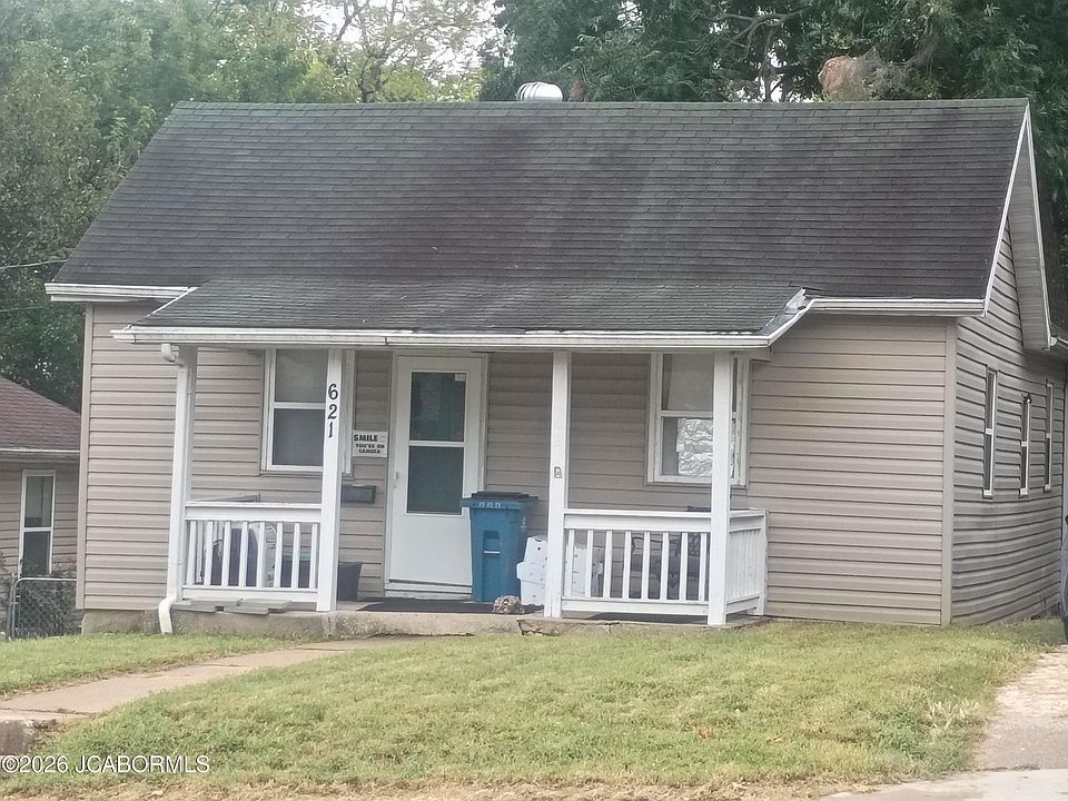 1st image of 621 Locust St