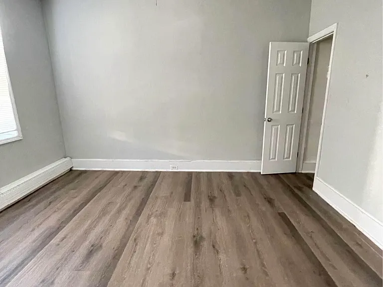 34 12th Ave #8B — Photo 3