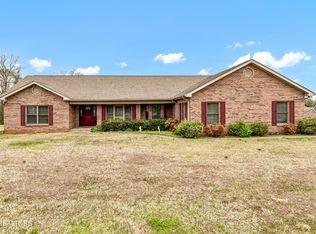2819 Country Meadows Ln, Maryville, TN 37803