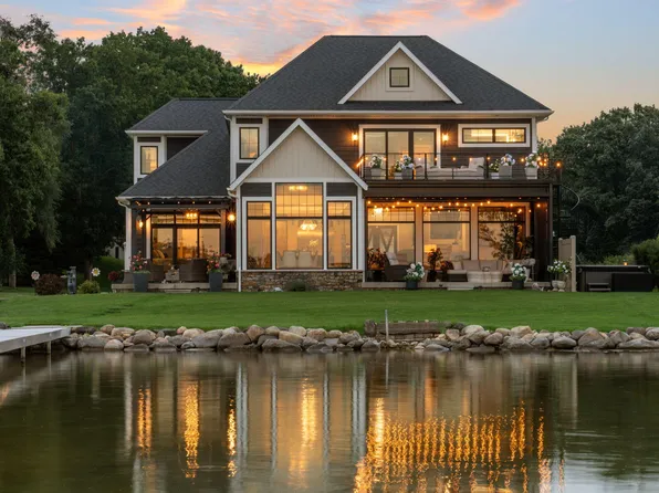 296 Steves Scenic Dr, Horton, MI 49246