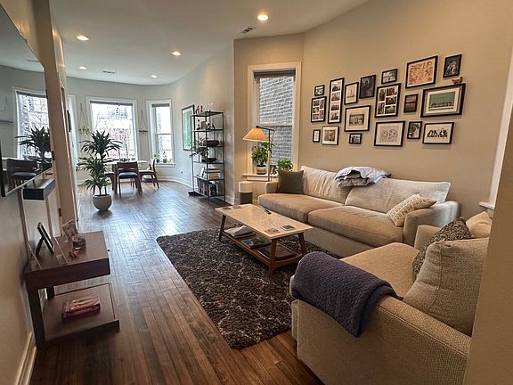2nd image of 1328 N Maplewood Ave #2
