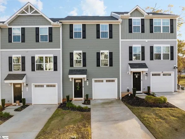 106 Brooklane Ct, Easley, SC 29642