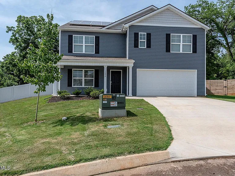 1606 River Poppy Rd — Photo 3