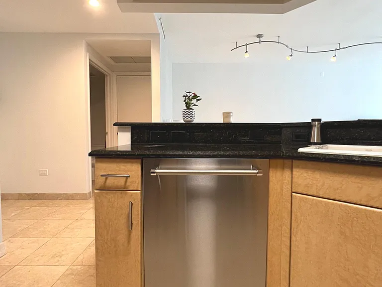 801 Brickell Key Blvd #1707 — Photo 31