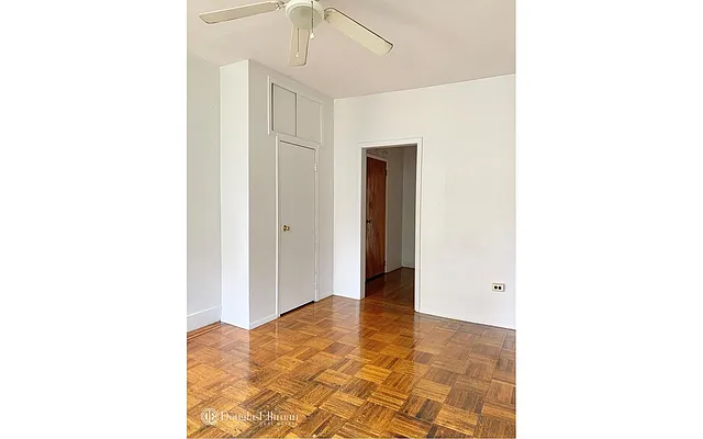 Rented by Douglas Elliman | media 16