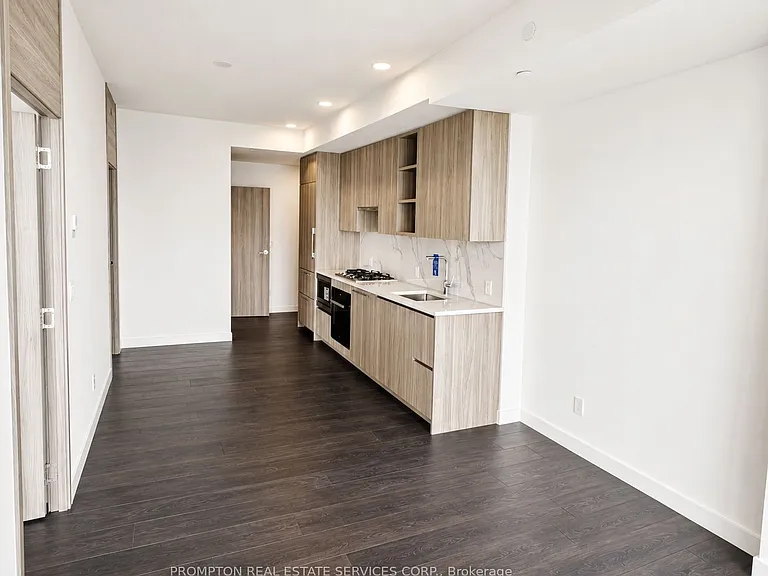 75 Billes Hts #2105 — Photo 7