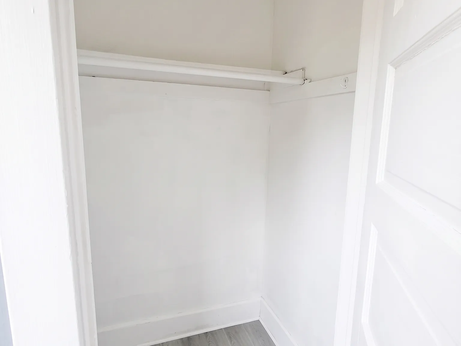 3 bed, 1000 sqft, $875 — Photo 2