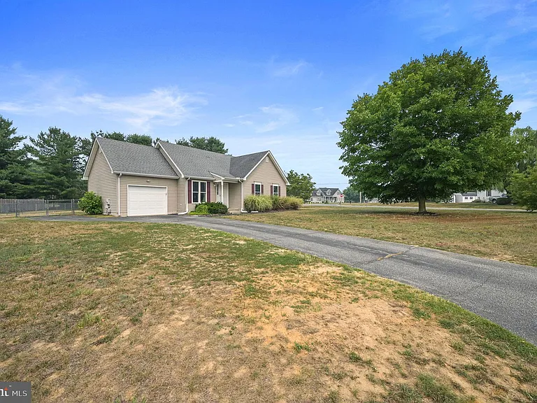 49 Winding Wood Dr — Photo 9
