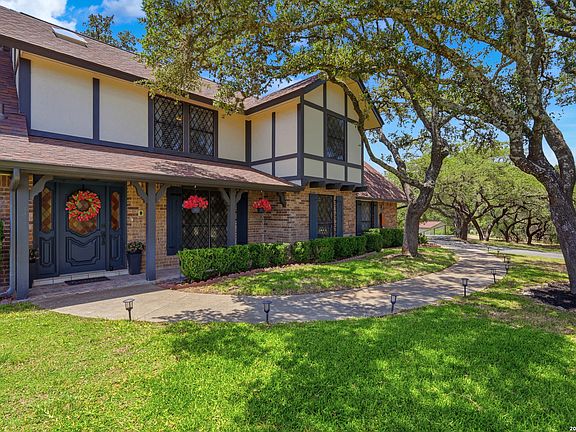 2nd image of 28417 ROYAL ASCOT DR