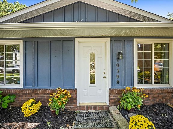 2nd image of 10399 Greenview Dr