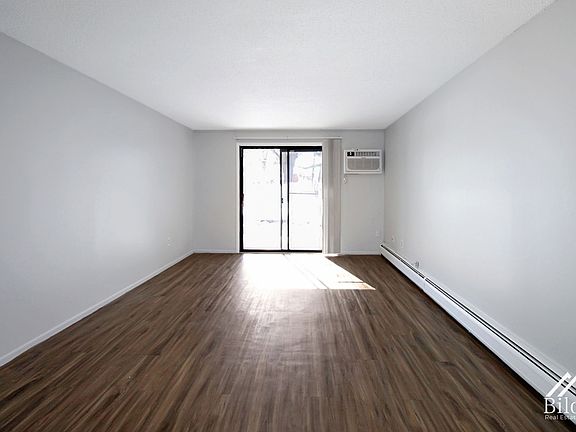 3rd image of 325 Prospect St #351